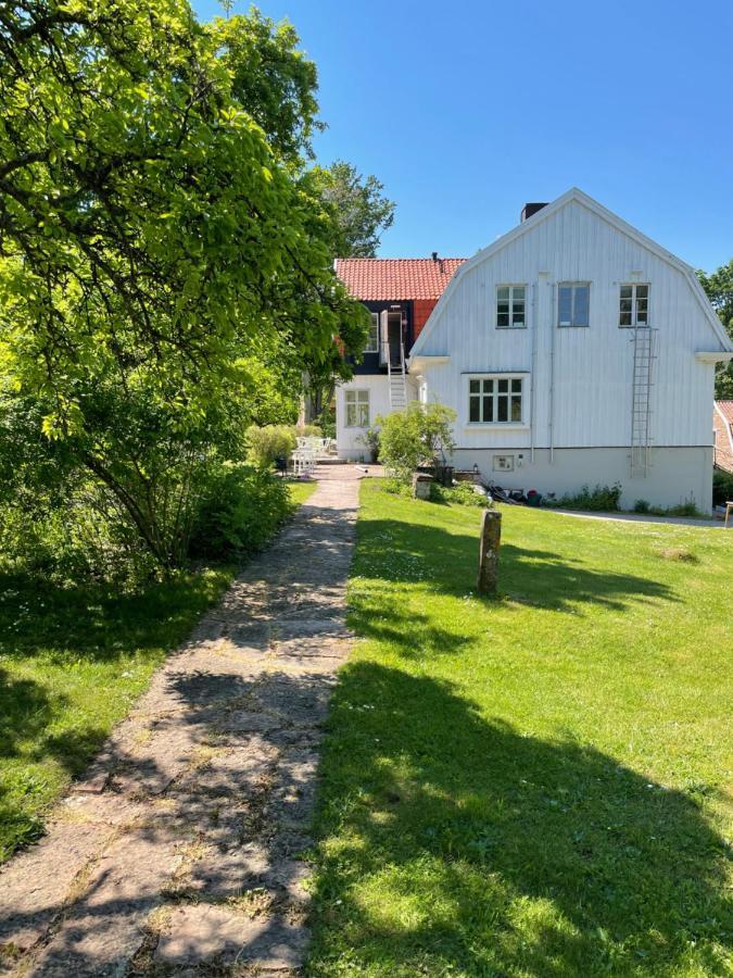 Rosenfors Herrgard B&B Боргхольм Экстерьер фото